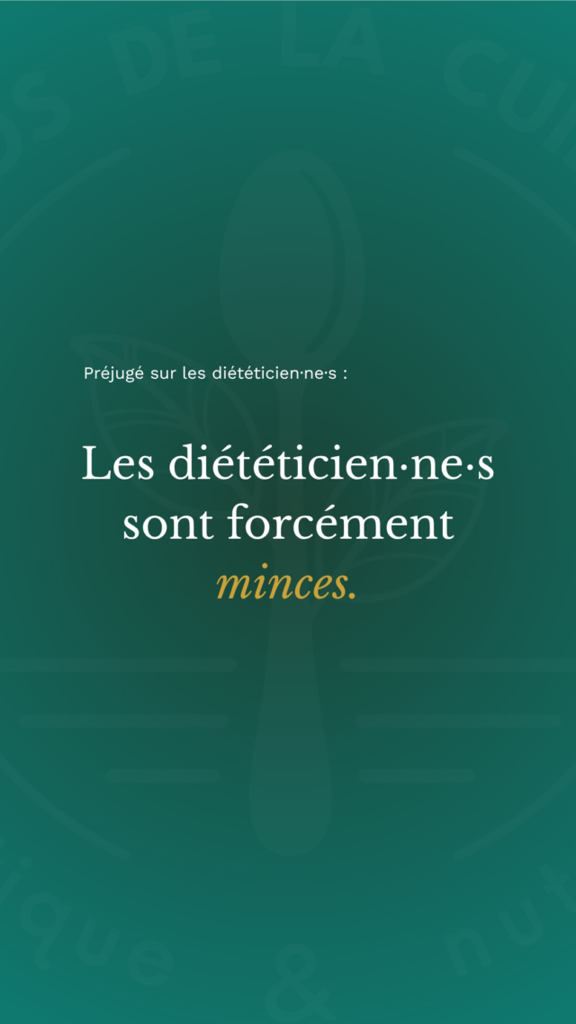 [REDIF]Je suis actuellement en vacances (sorrynotsorry) donc je me permets de ressortir cette archive qui date d’Octobre 2023.Les ancien·ne·s reconnaitront mon ancienne DA (qui était déjà là à l’époque de ”Magali DNVG” ?😅) et comme l’indique le bêtisier à la fin de l’épisode : je sortais d’une angine le jour de l’enregistrement !Dans cet épisode de podcast qui s’appelait “Les préjugés sur les diététicien·ne·s”, j’étais revenue sur les différents mythes et légendes qu’on peut trouver autour de ce métier.Parmi ceux-là, le préjugé selon lequel un·e diététicien·ne est forcément mince (en plus de la pression qui s’exerce déjà sur nos corps dans notre société, évidemment). Et d’après les retours de mes collègues le jour de la sortie de l’épisode, je n’étais pas la seule à avoir cette impression.Si tu veux écouter l’épisode en entier, il est disponible sur toutes les plateformes d’écoute mais tu peux aussi commenter PODCAST sous ce post et tu recevras automatiquement le lien en message privé 😊---🌿 Je suis Magali, diététicienne nutritionniste spécialisée dans les alimentations végétales (végétariennes, végétaliennes, flexitariennes, vegan) .Je t’aide à végétaliser ton alimentation sans te prendre la tête avec :
✨ mon accompagnement “VégéTranquille®”
🎙️ mon podcast “Le Dos de la Cuillère”
💌 ma newsletter "La Dosette"
