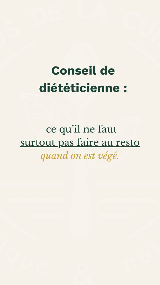 Décider de réduire sa consommation de produits d’origine animale, ce n’est pas “juste” enlever certains aliments de son assiette.Ca a un impact sur notre santé, notre budget, sur l’environnement (est-ce que ce serait pas le moment IDEAL en ce moment pour y penser ? je pose ça là … 🙃), sur les animaux (obviously) … mais aussi sur notre organisation au quotidien, nos activités sociales et notre rapport aux autres.Parfois, un simple repas en famille, un restaurant entre collègues, un apéro avec des potes peut devenir source de stress, de remise en question et de malaise. Surtout au début d’une transition !C’est pour ça que j’ai créé VégéTranquille® : pour te donner l’éducation nutritionnelle nécessaire pour avoir une alimentation végé équilibrée, oui. Mais pas que !Je te partage aussi mes conseils (des vrais, pas comme dans la vidéo 😅) pour vivre cette transition le plus sereinement possible avec, par exemple :- les recettes que j’ai testées (alors que je suis vraiiiiiiiment pas la plus douée en cuisine) et approuvées,- les produits ou les endroits végé-friendly qu’on peut dénicher, même dans les coins improbables,- te donner des pistes de réflexion sur les questions qu’on risque de te poser, les situations compliquées que tu vas peut-être rencontrer … parce que malheureusement, on vit dans une société qui ne nous facilite pas la tâche quand on choisit de vivre en accord avec nos valeurs,- et bien sûr, 3 consultations individuelles en visio avec moi pour adapter ce nouveau mode de vie à tes besoins individuels, tes problématiques personnelles et répondre à tes questions.🌿 Je suis Magali, diététicienne nutritionniste spécialisée dans les alimentations végétales (végétariennes, végétaliennes, flexitariennes, vegan) .Je t’aide à végétaliser ton alimentation sans te prendre la tête avec :
✨ mon accompagnement “VégéTranquille®”
🎙️ mon podcast “Le Dos de la Cuillère”
💌 ma newsletter "La Dosette"Merci à la belle brochette de collègues pour leur contribution à cette vidéo de grande qualité @diet_en_herbe , @dieteticienne.13 , aure